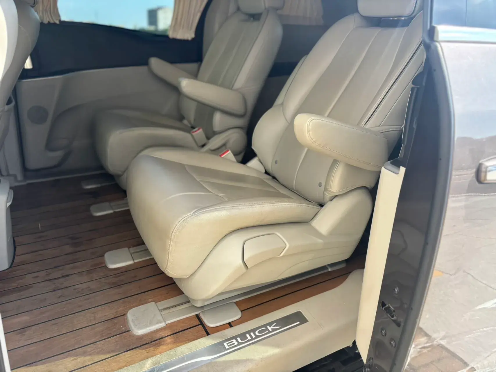 2021 BUICK GL8 thumbnail 4