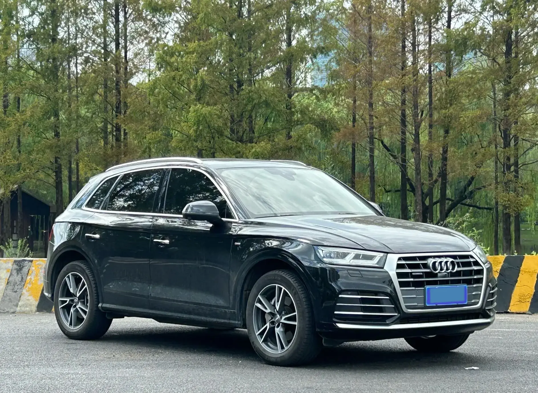 2020 AUDI Q5L thumbnail 3