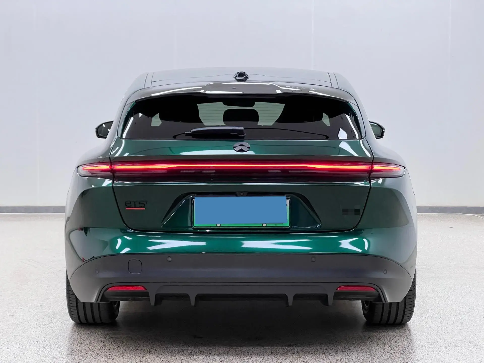 2024 NIO ET5T thumbnail 4