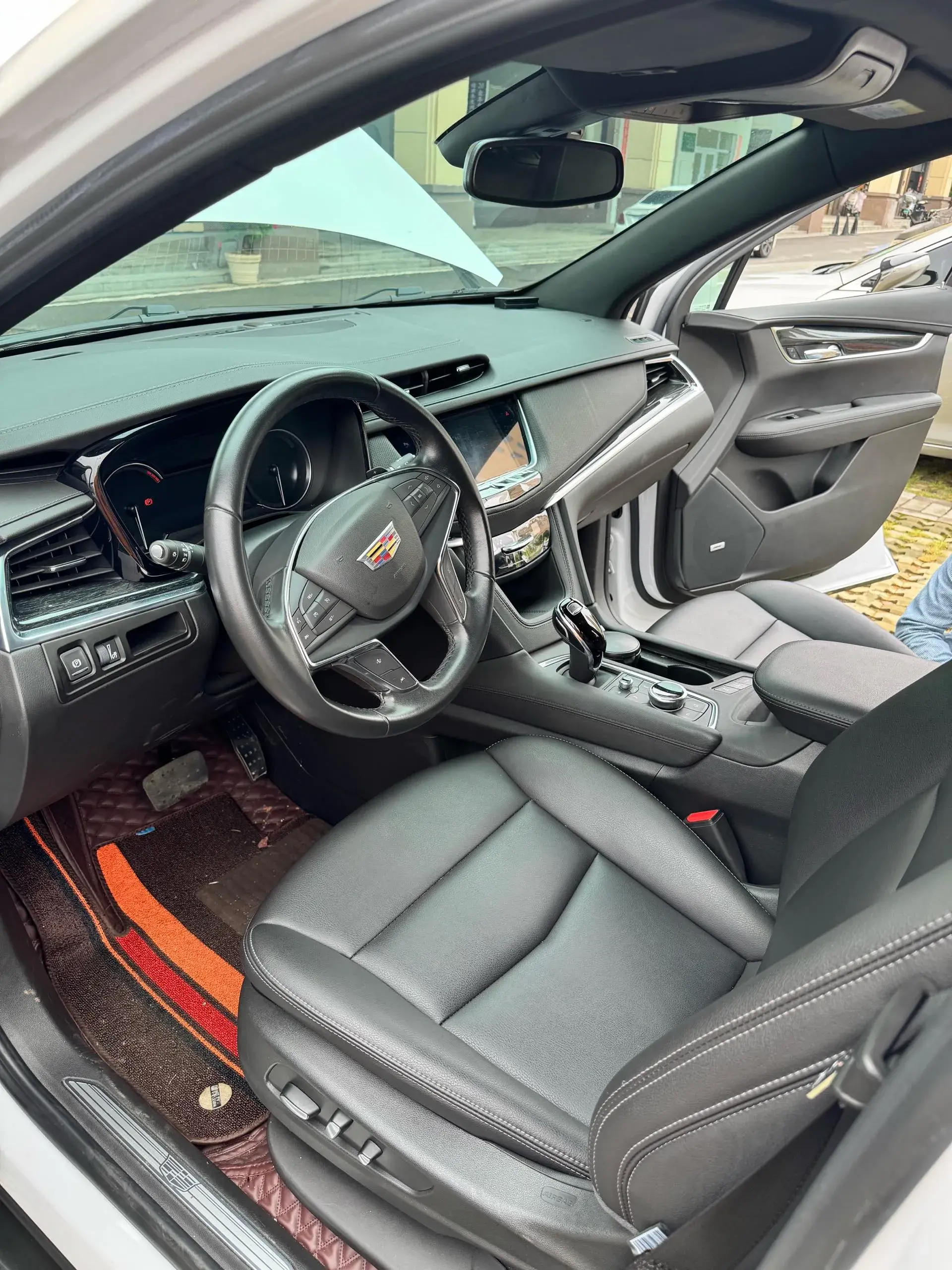 2022 CADILLAC XT5 thumbnail 4