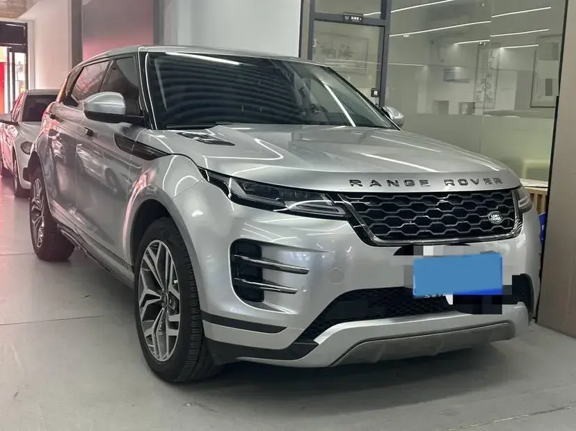 2023 LAND ROVER thumbnail 3