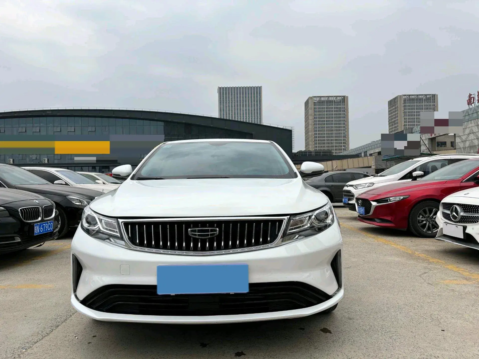 2022 GEELY EMGRAND thumbnail 2