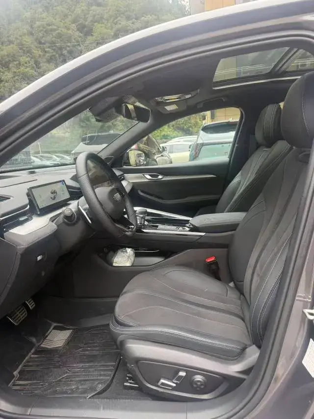 2025 GEELY PREFACE thumbnail 3