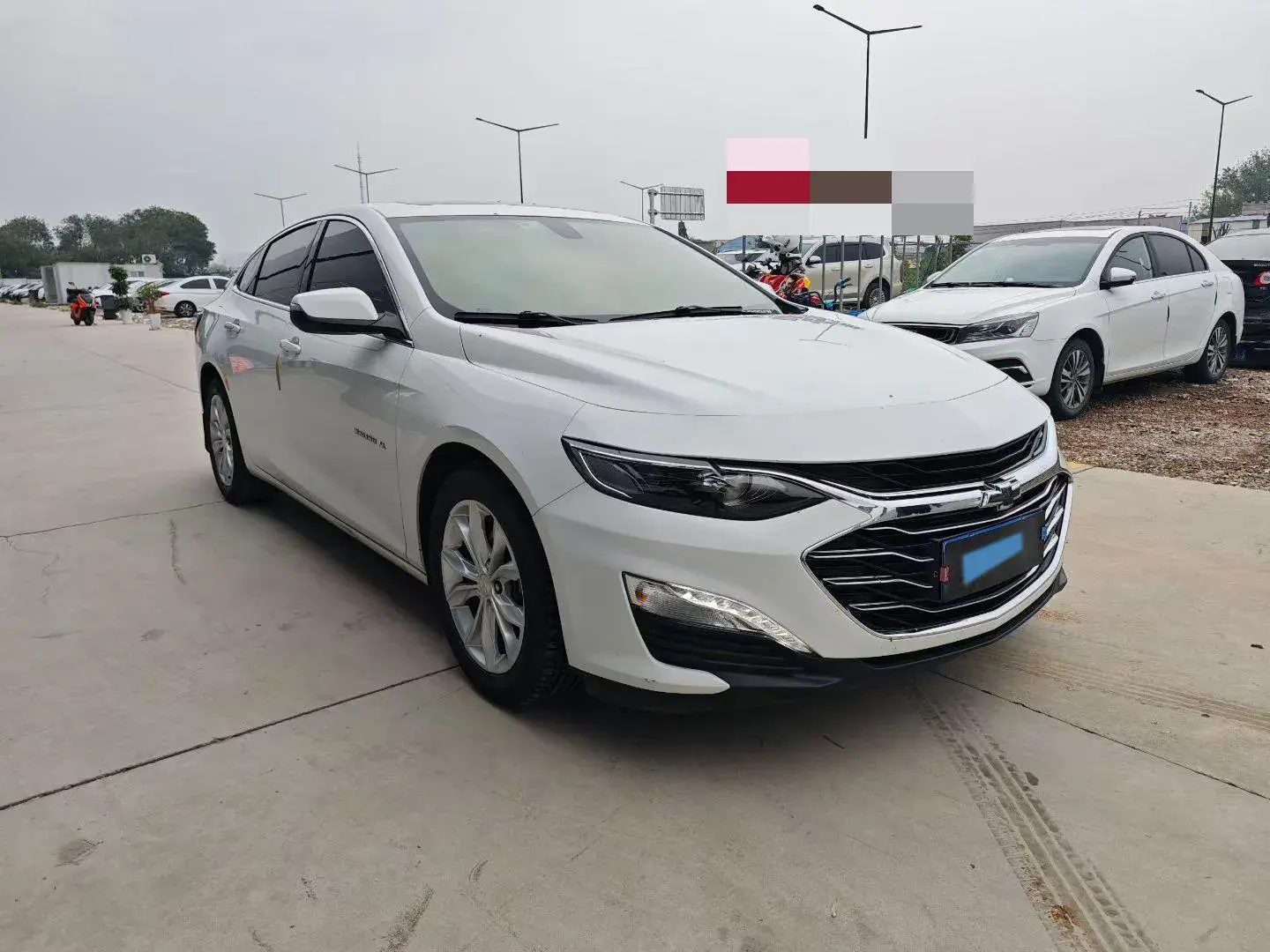 2021 CHEVROLET MALIBU thumbnail 3