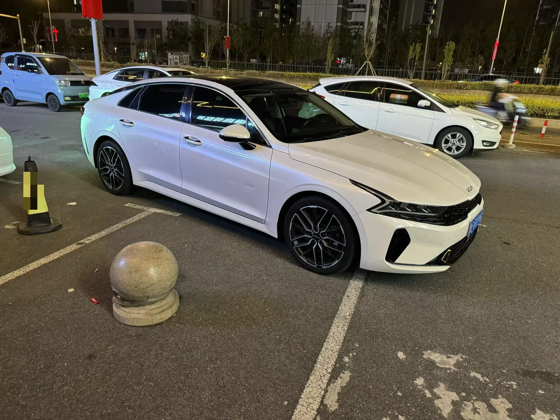 2021 KIA K5 thumbnail 2