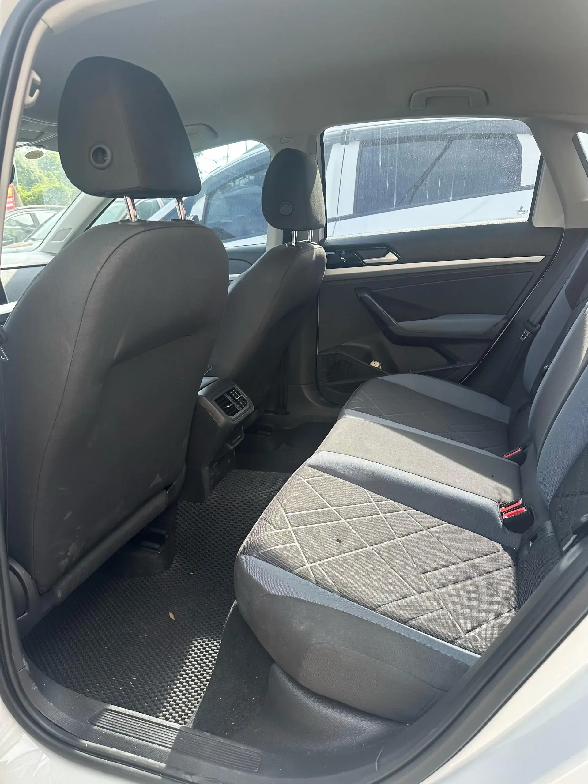 2023 VOLKSWAGEN LAVIDA thumbnail 4