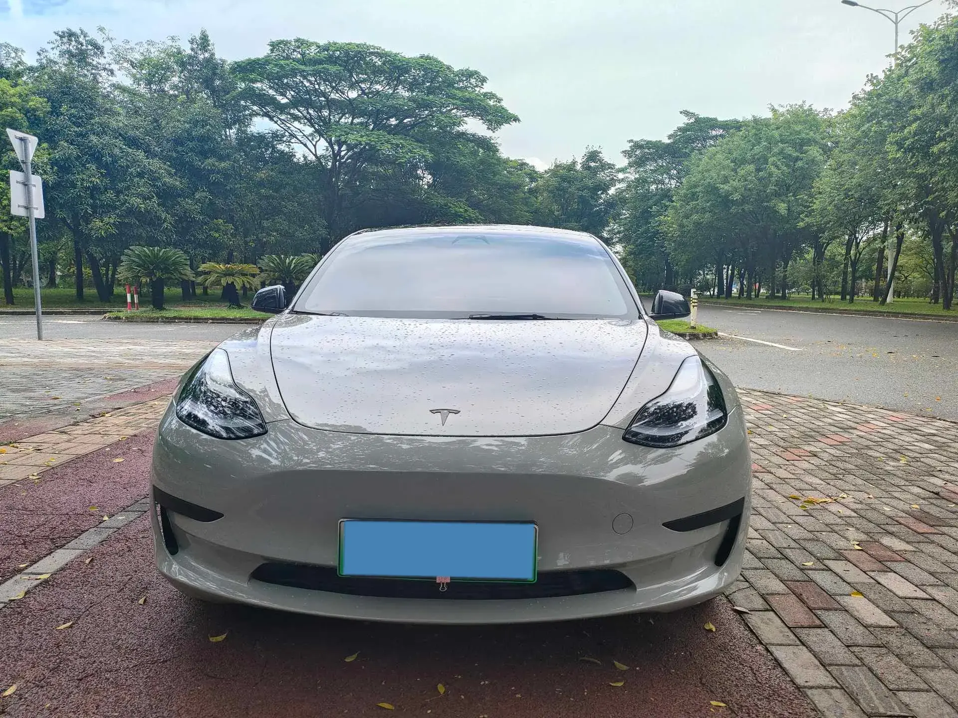 2022 TESLA MODEL thumbnail 2