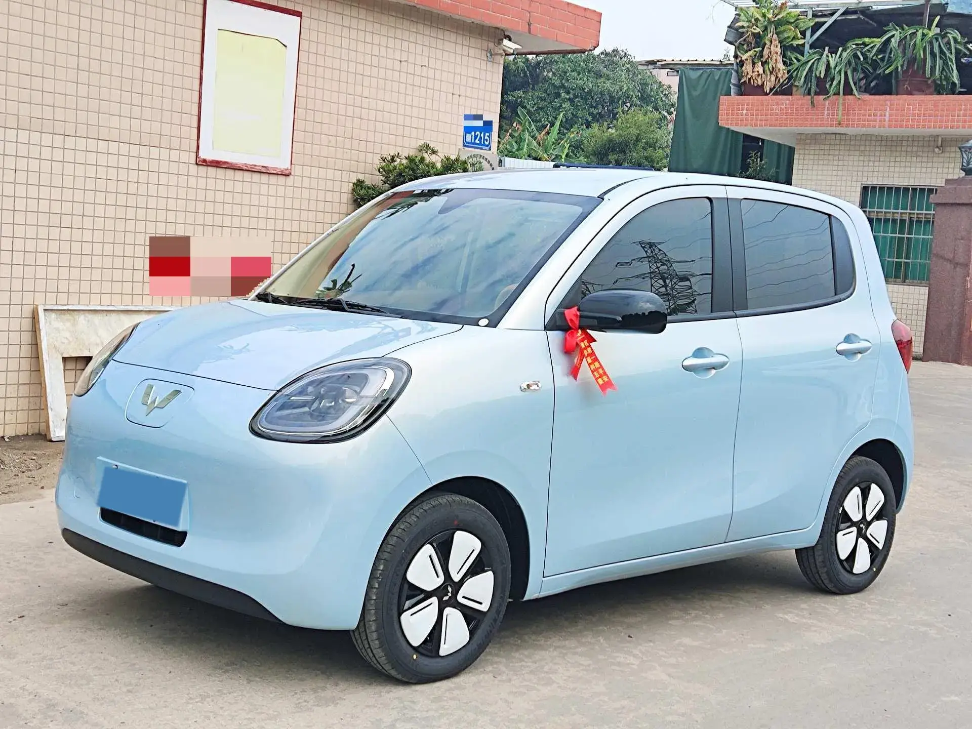 2025 WULING HONGGUANG view 1