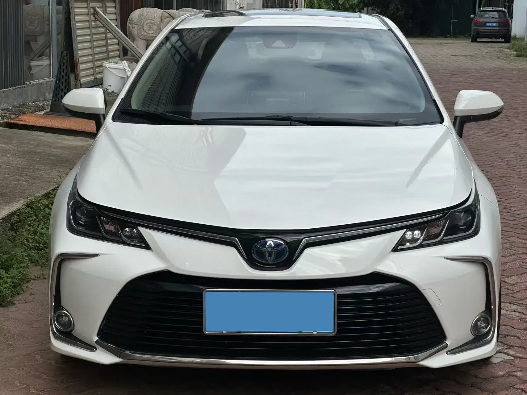 2021 TOYOTA COROLLA thumbnail 2