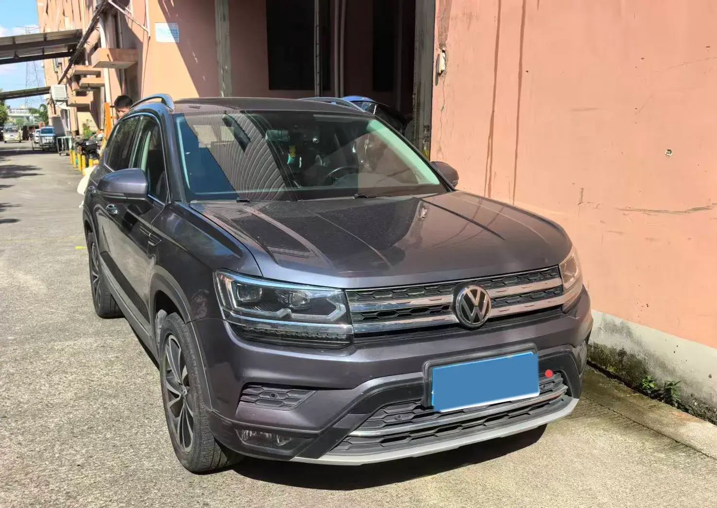 2019 VOLKSWAGEN THARU thumbnail 3