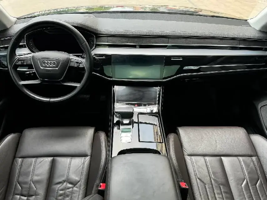 2019 AUDI A8 thumbnail 4