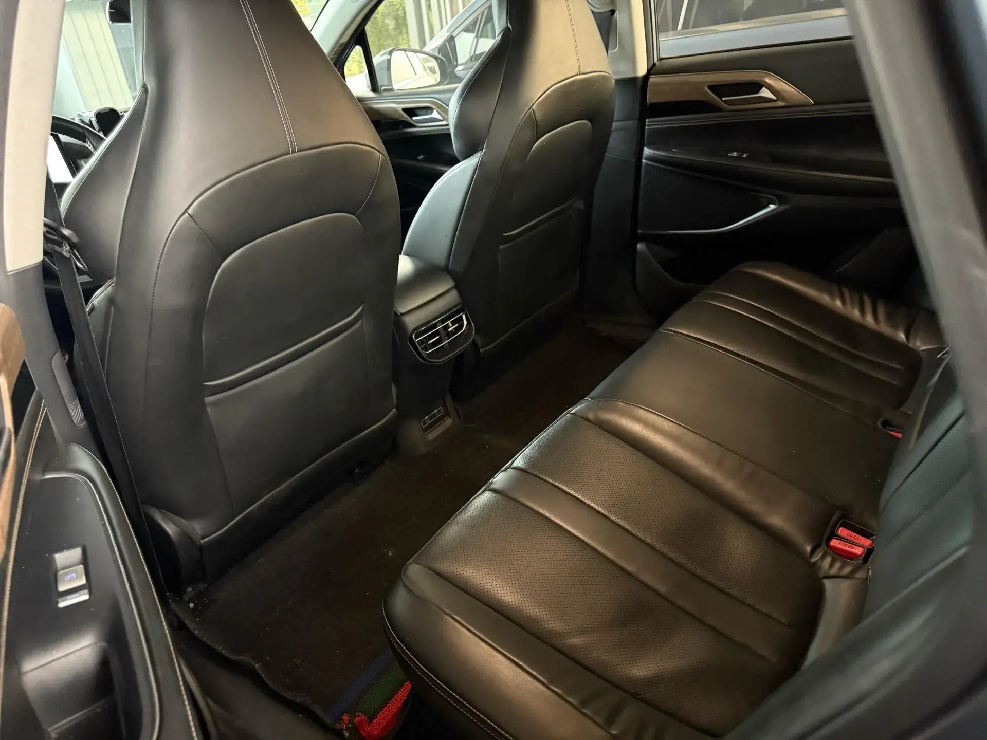 2022 XPENG P5 thumbnail 4