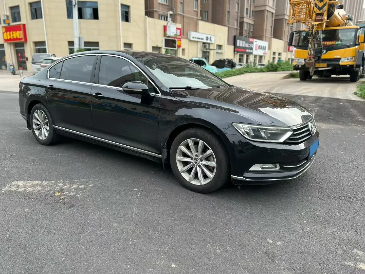 2017 VOLKSWAGEN MAGOTAN thumbnail 2