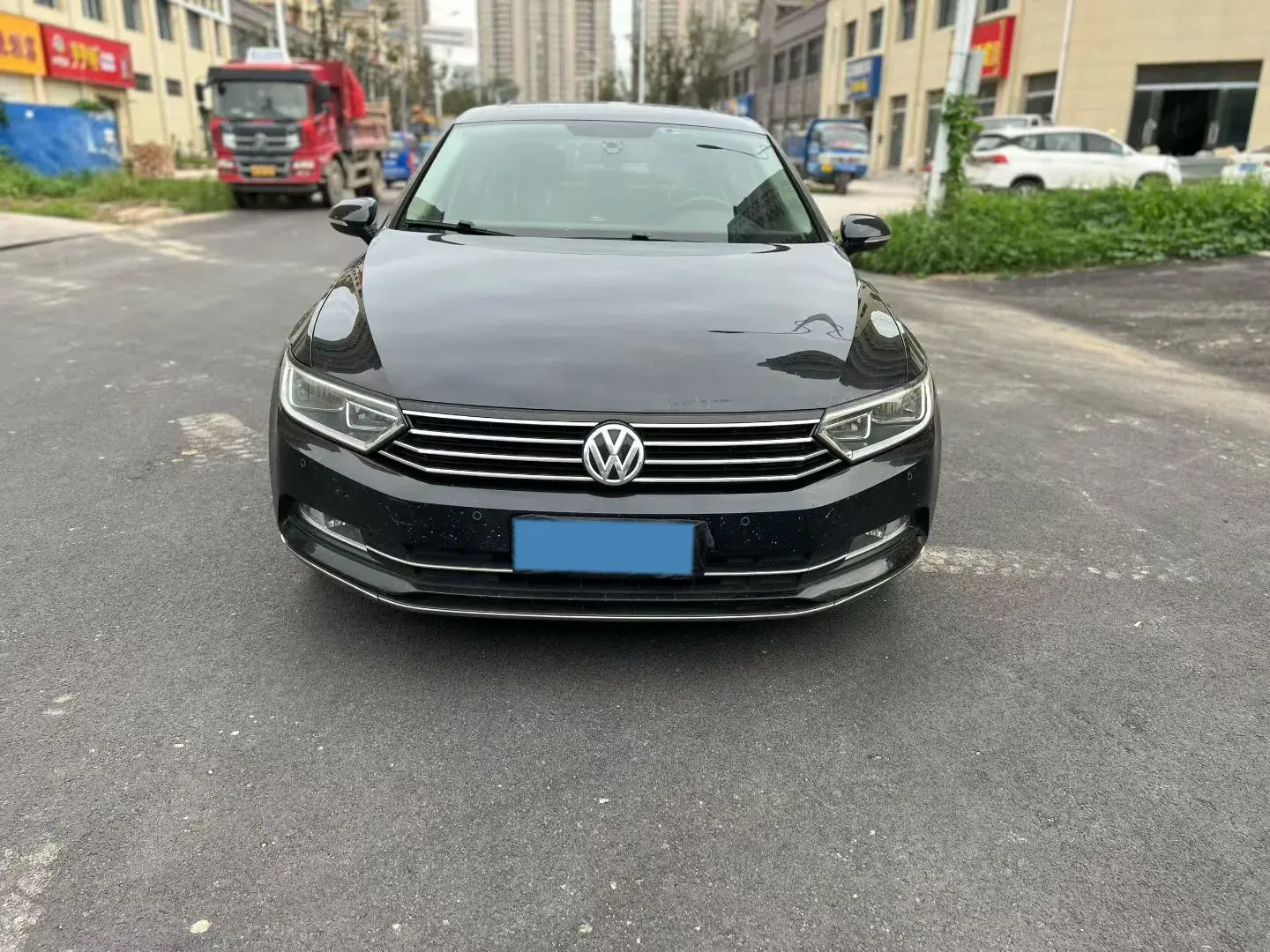 2017 VOLKSWAGEN MAGOTAN thumbnail 3