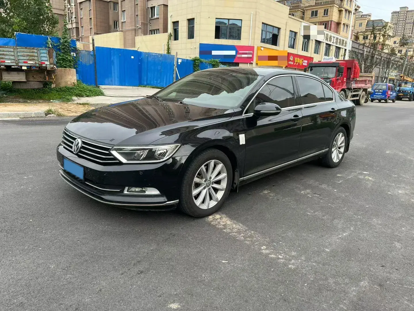 2017 VOLKSWAGEN MAGOTAN view 1