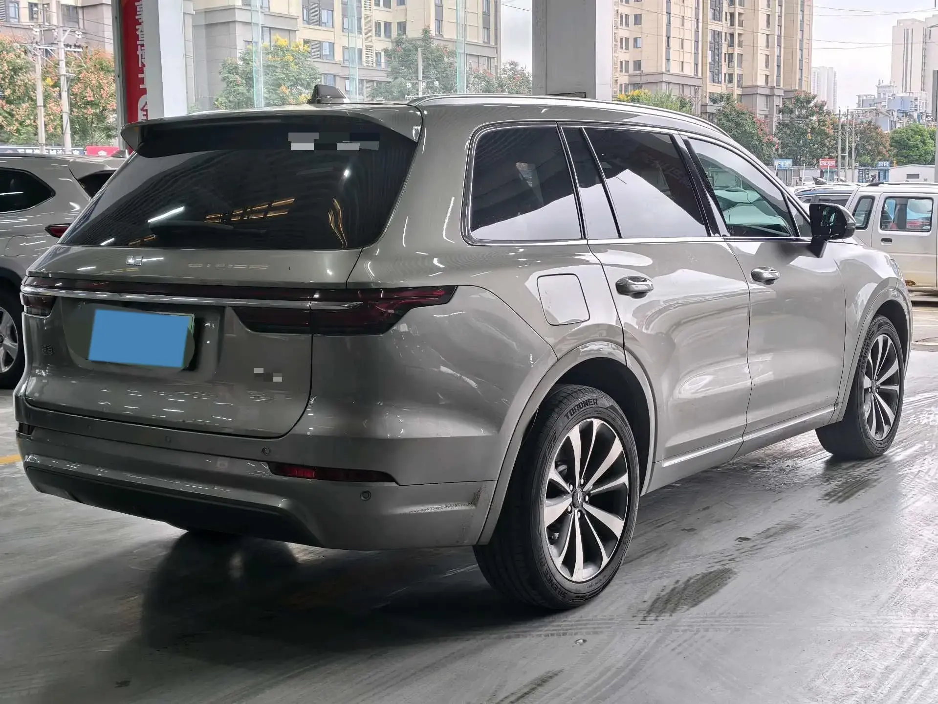 2020 LI ONE thumbnail 4