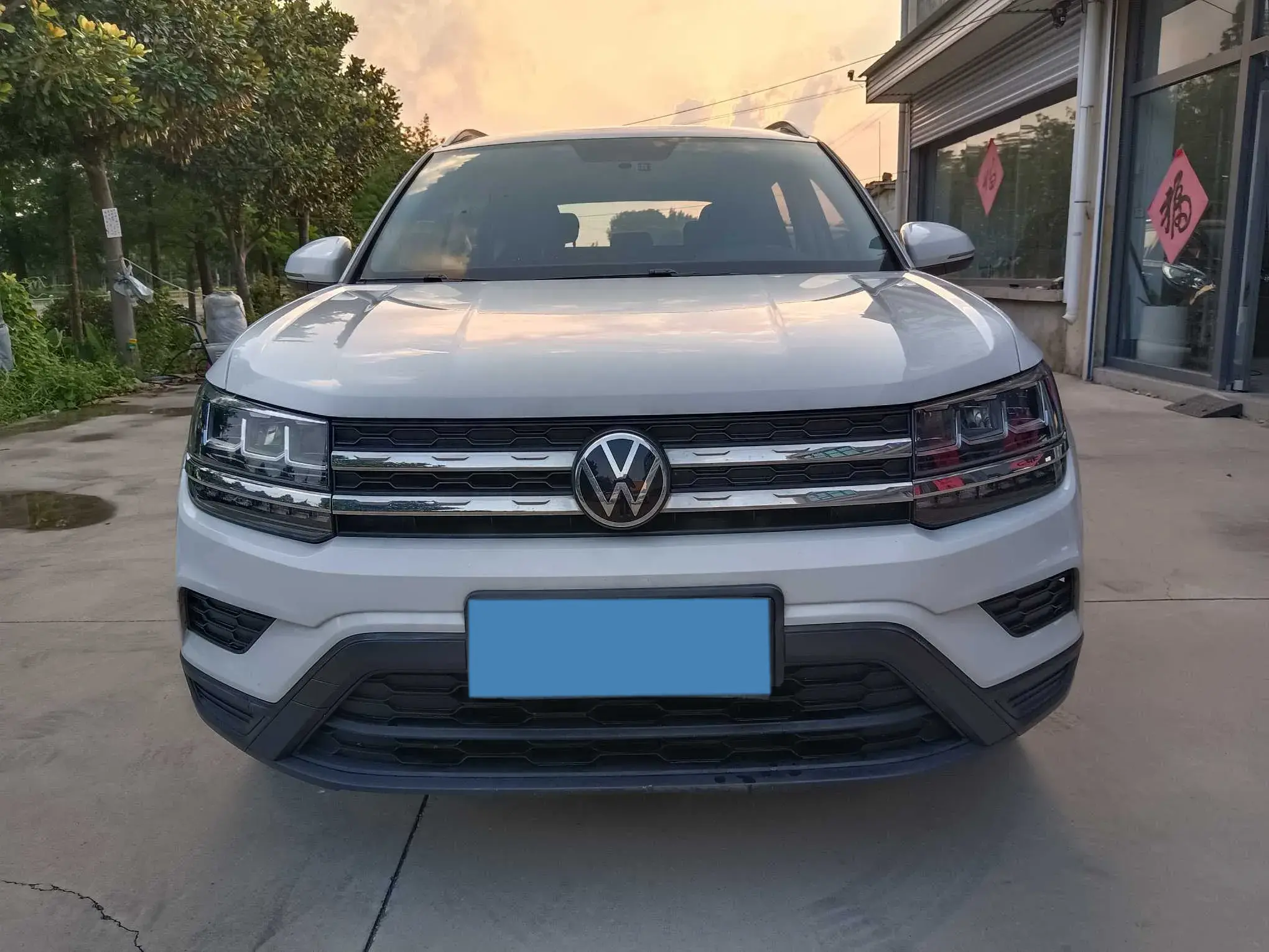 2021 VOLKSWAGEN THARU thumbnail 2