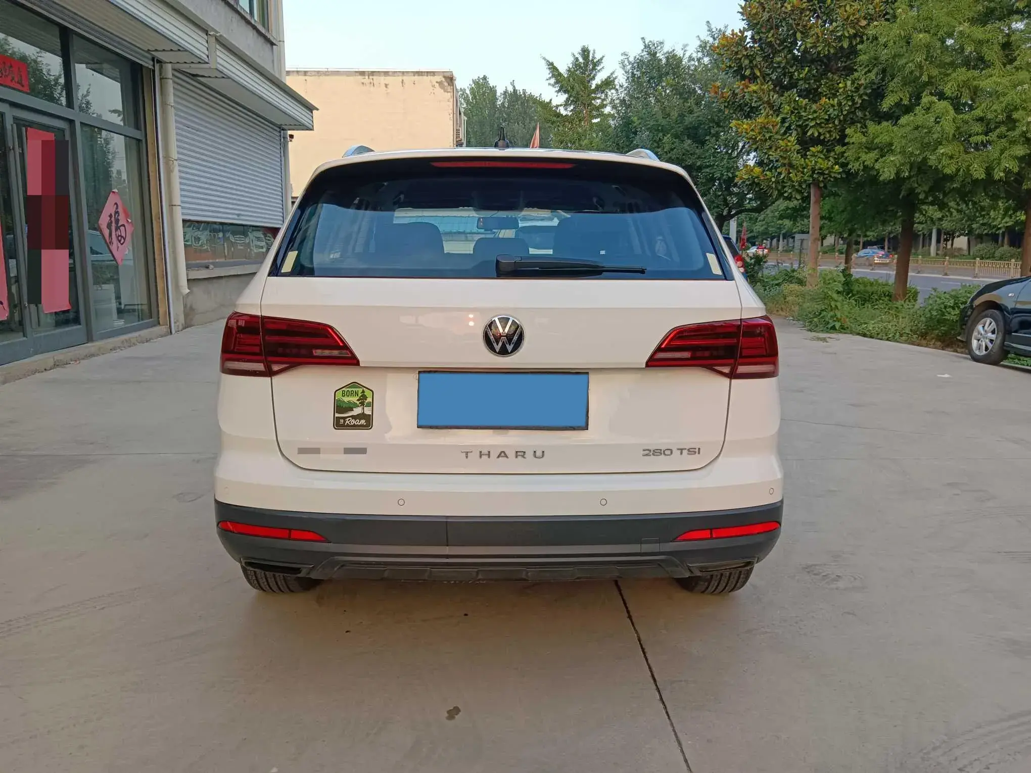 2021 VOLKSWAGEN THARU thumbnail 4