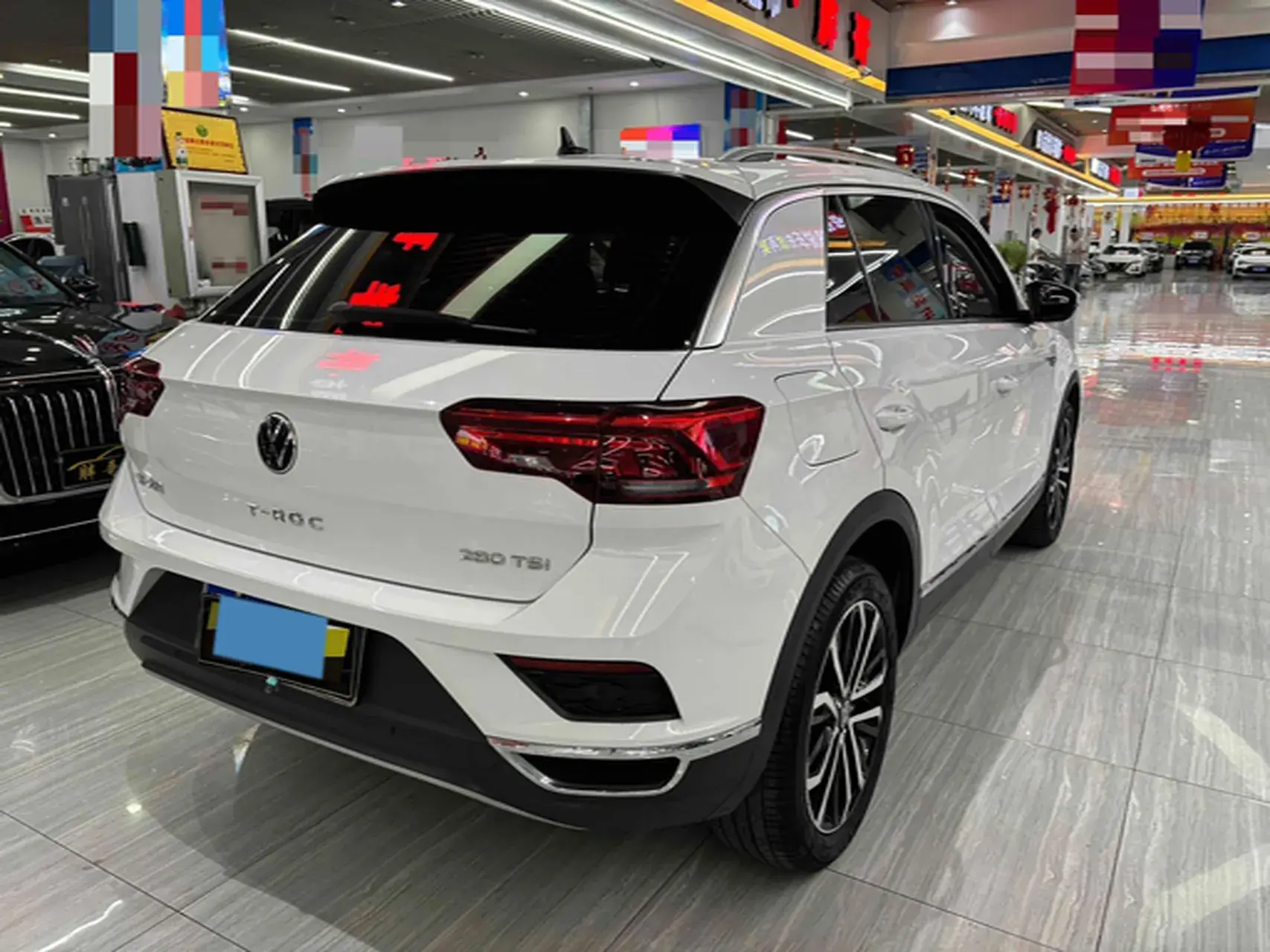 2022 VOLKSWAGEN T-ROC thumbnail 4