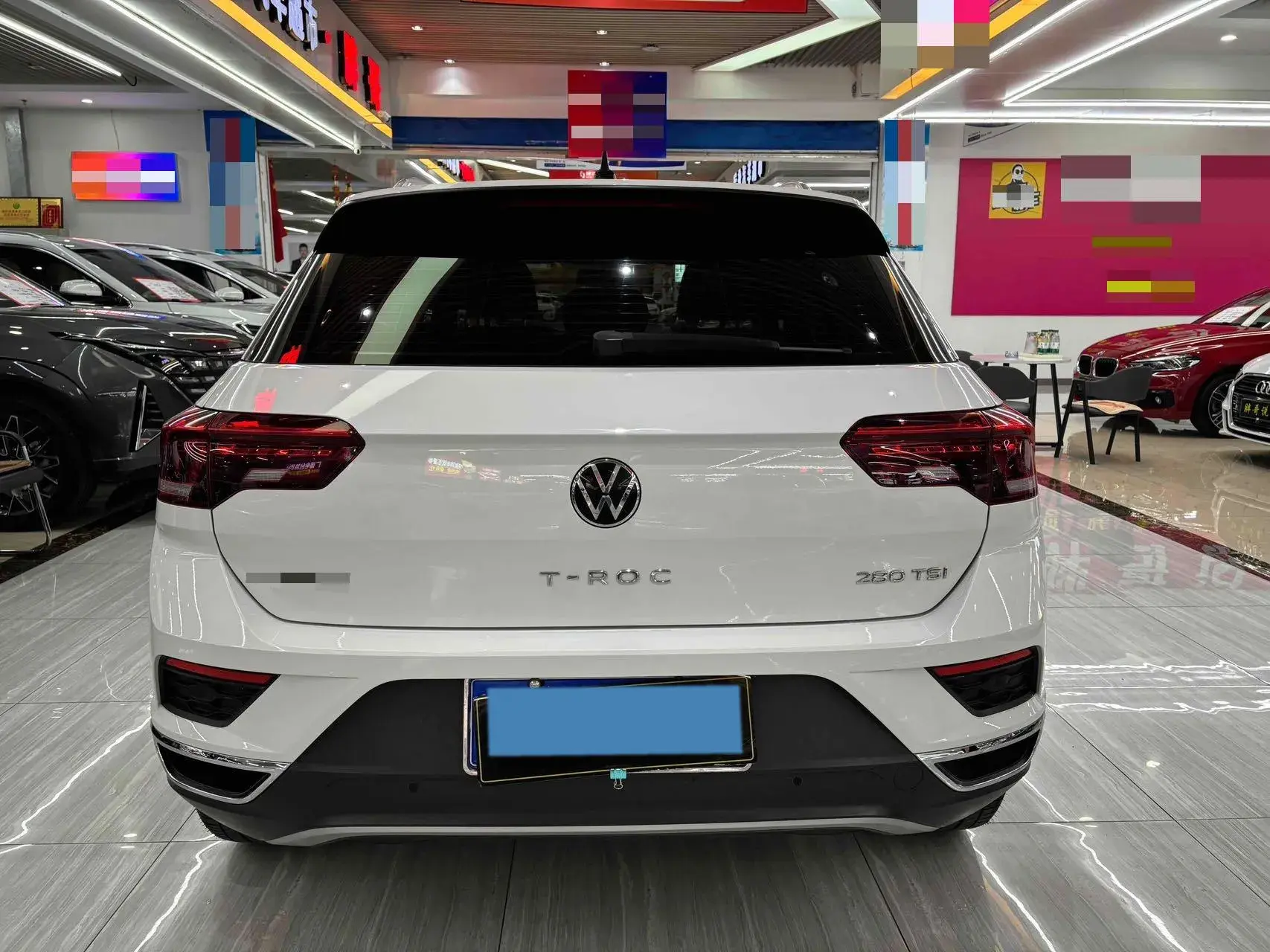 2022 VOLKSWAGEN T-ROC thumbnail 3