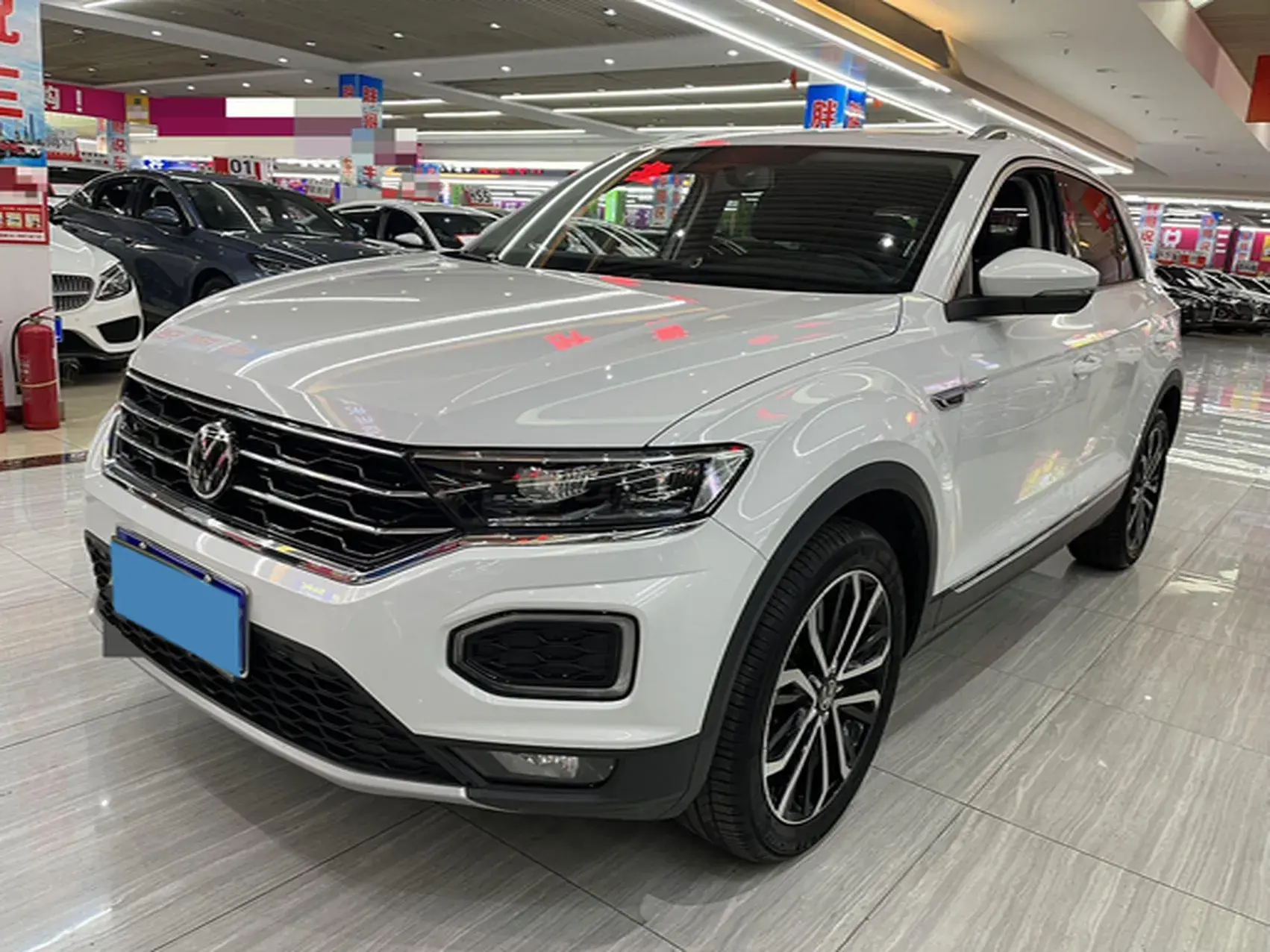 2022 VOLKSWAGEN T-ROC view 1