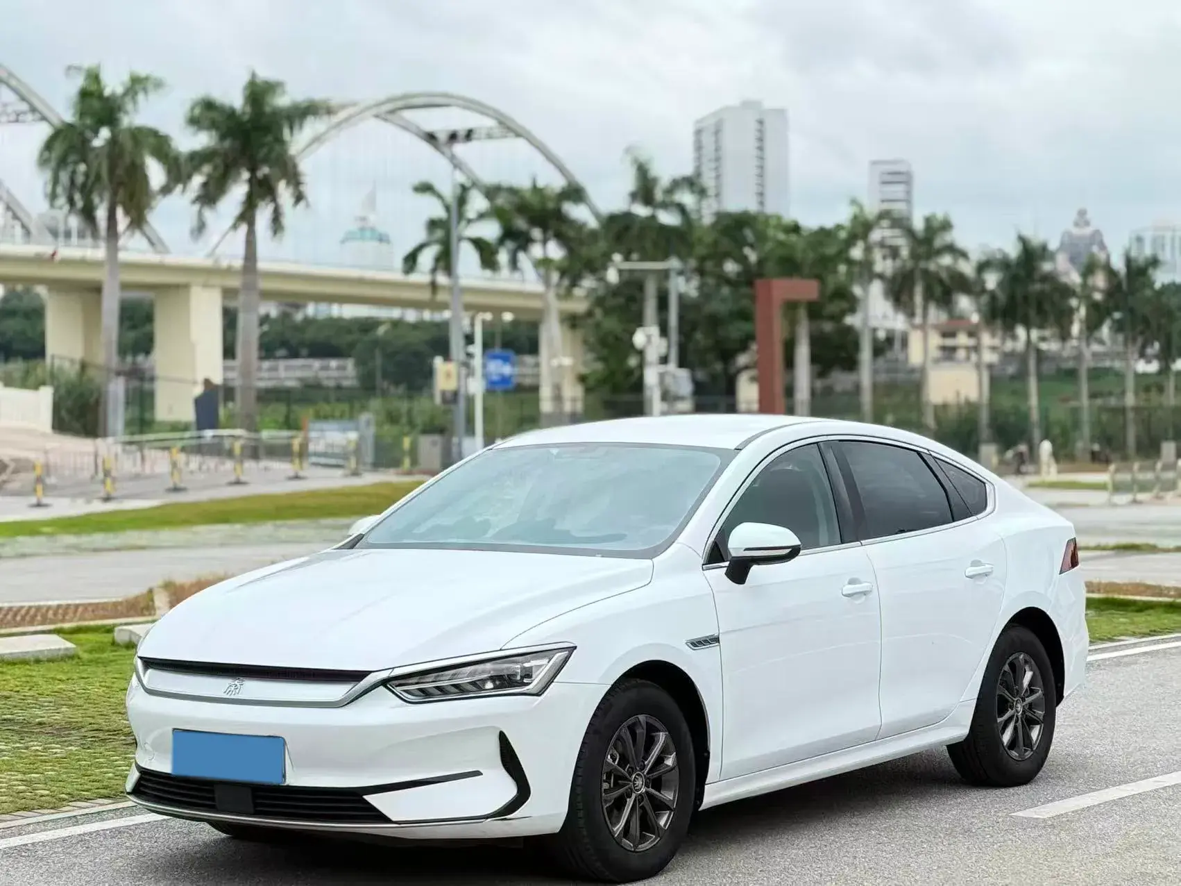 2021 BYD QIN view 1