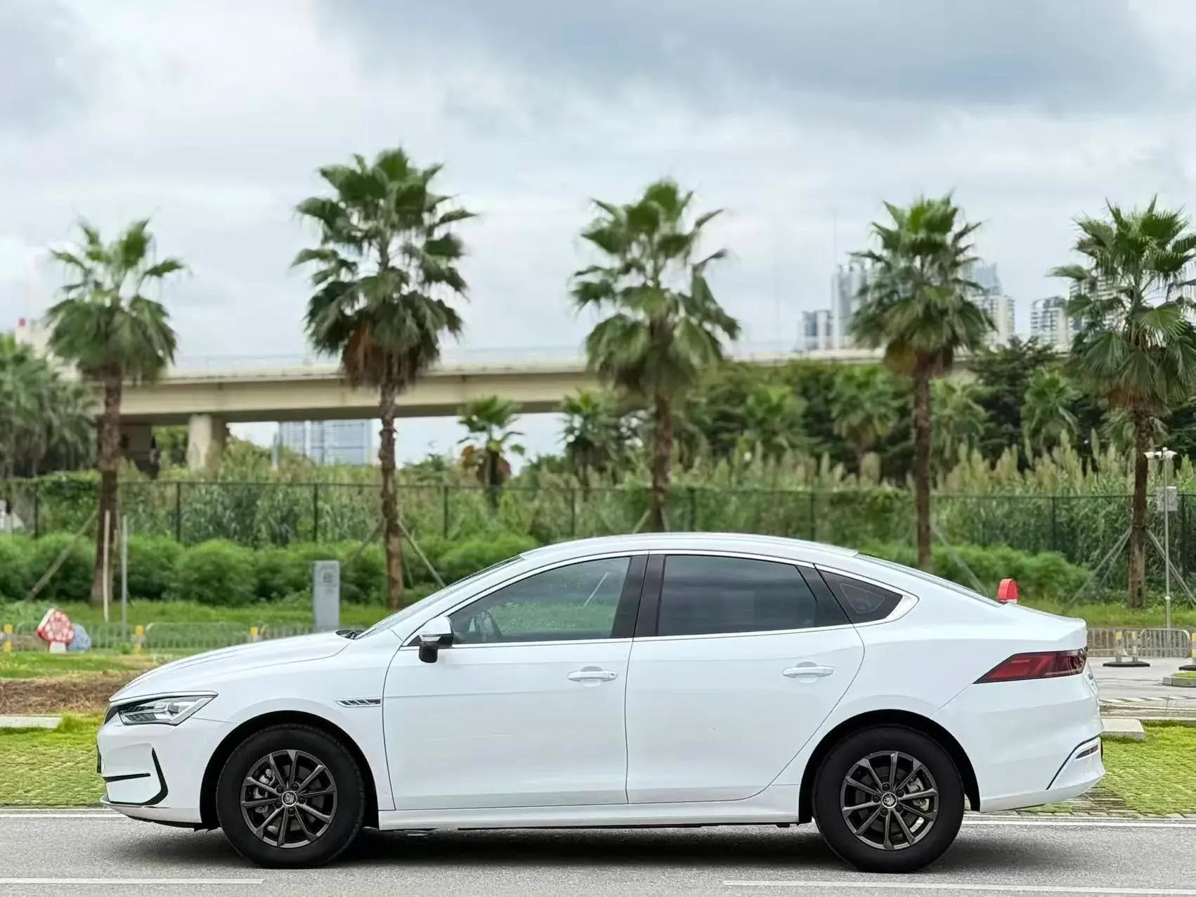 2021 BYD QIN thumbnail 3