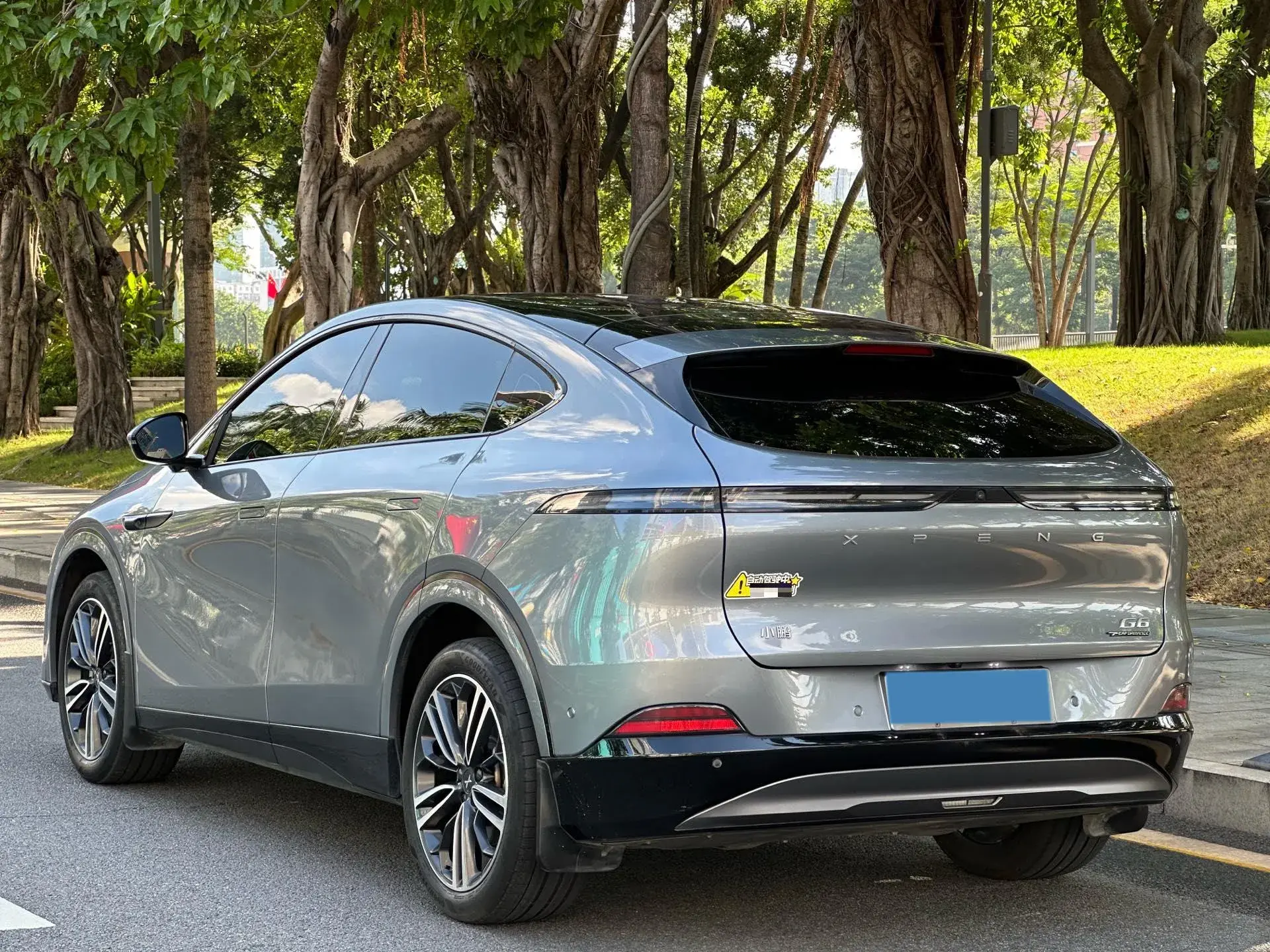2023 XPENG G6 thumbnail 4