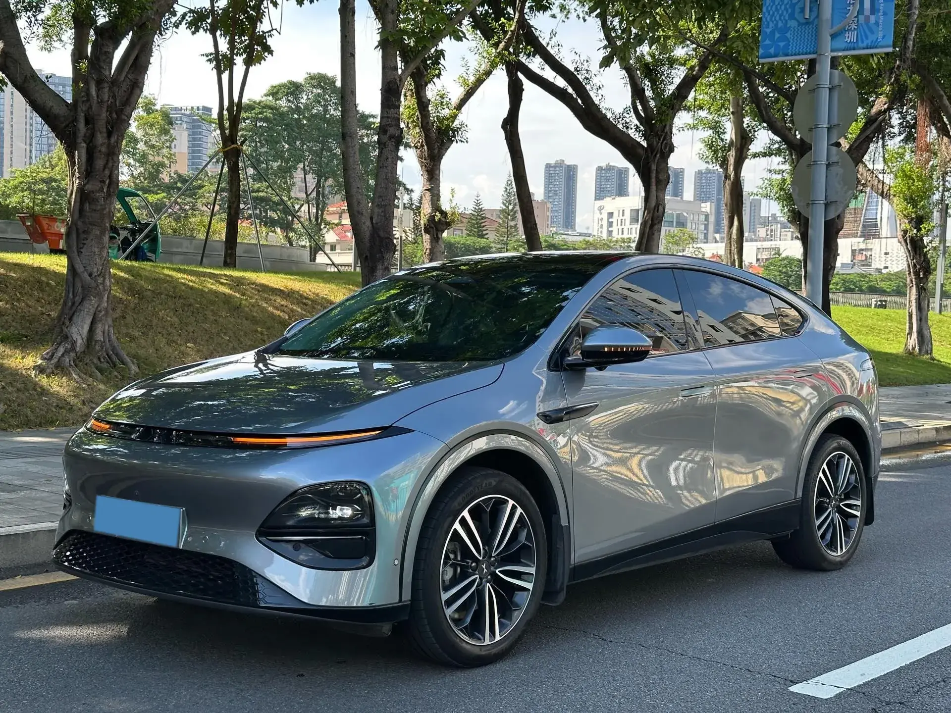 2023 XPENG G6 view 1