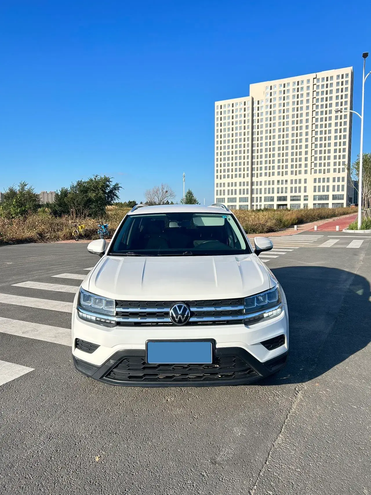 2022 VOLKSWAGEN THARU thumbnail 2