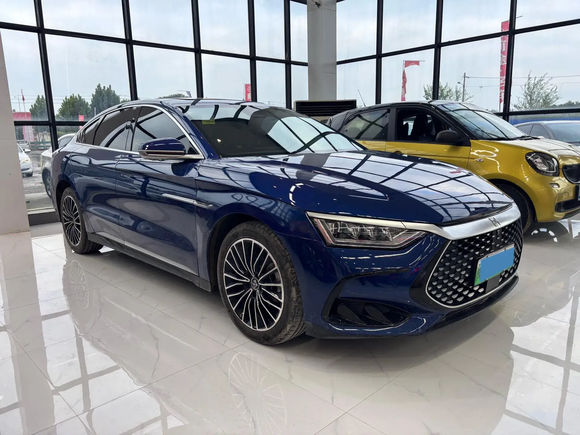 2022 BYD HAN thumbnail 2