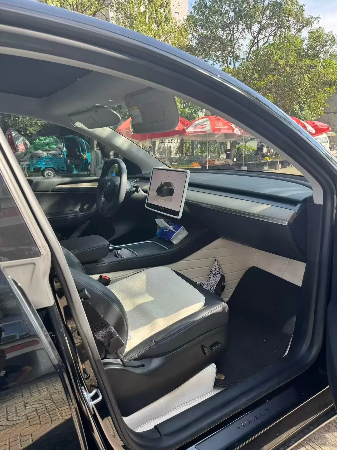 2022 TESLA MODEL thumbnail 4