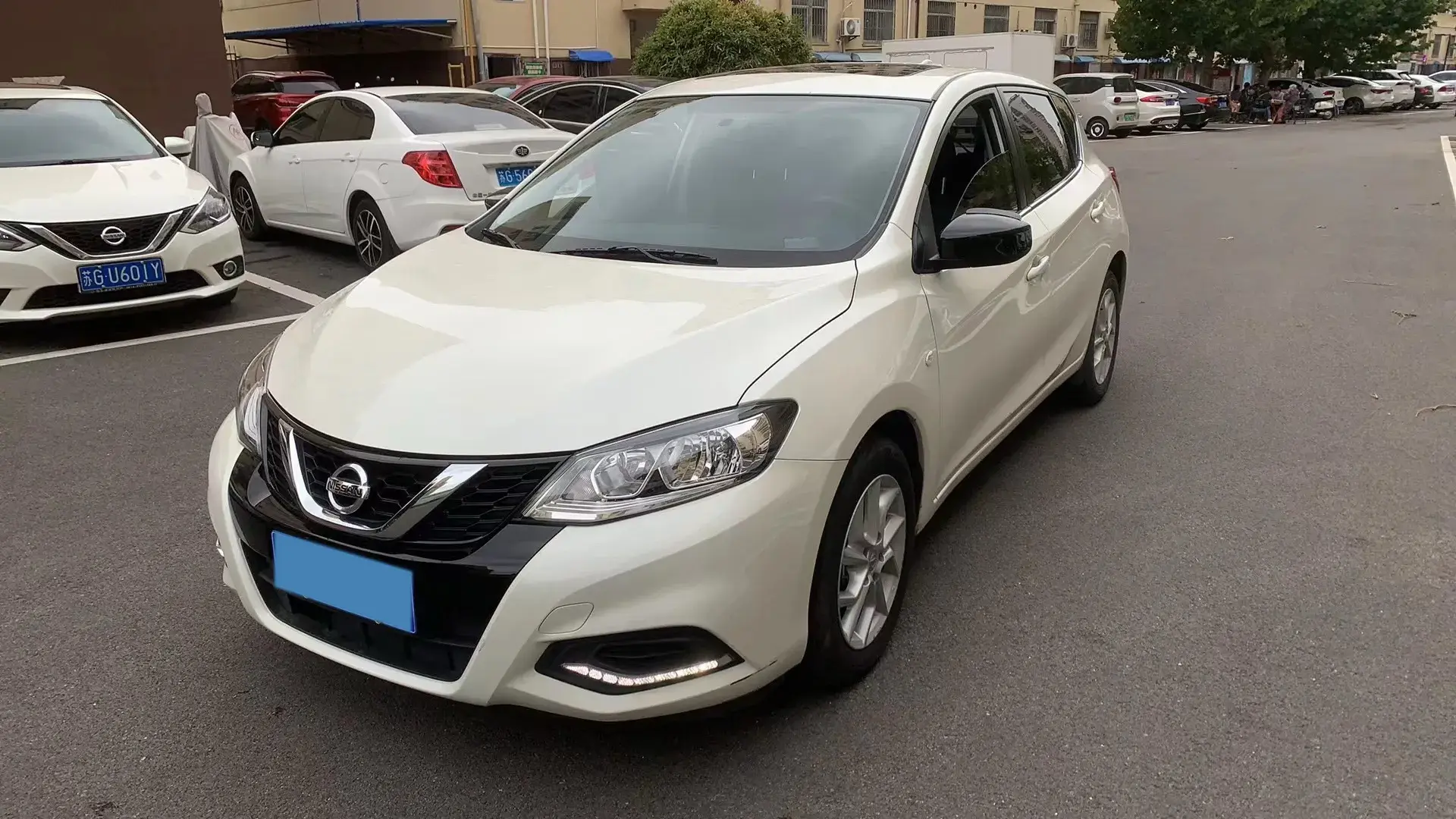 2020 NISSAN TIIDA view 1