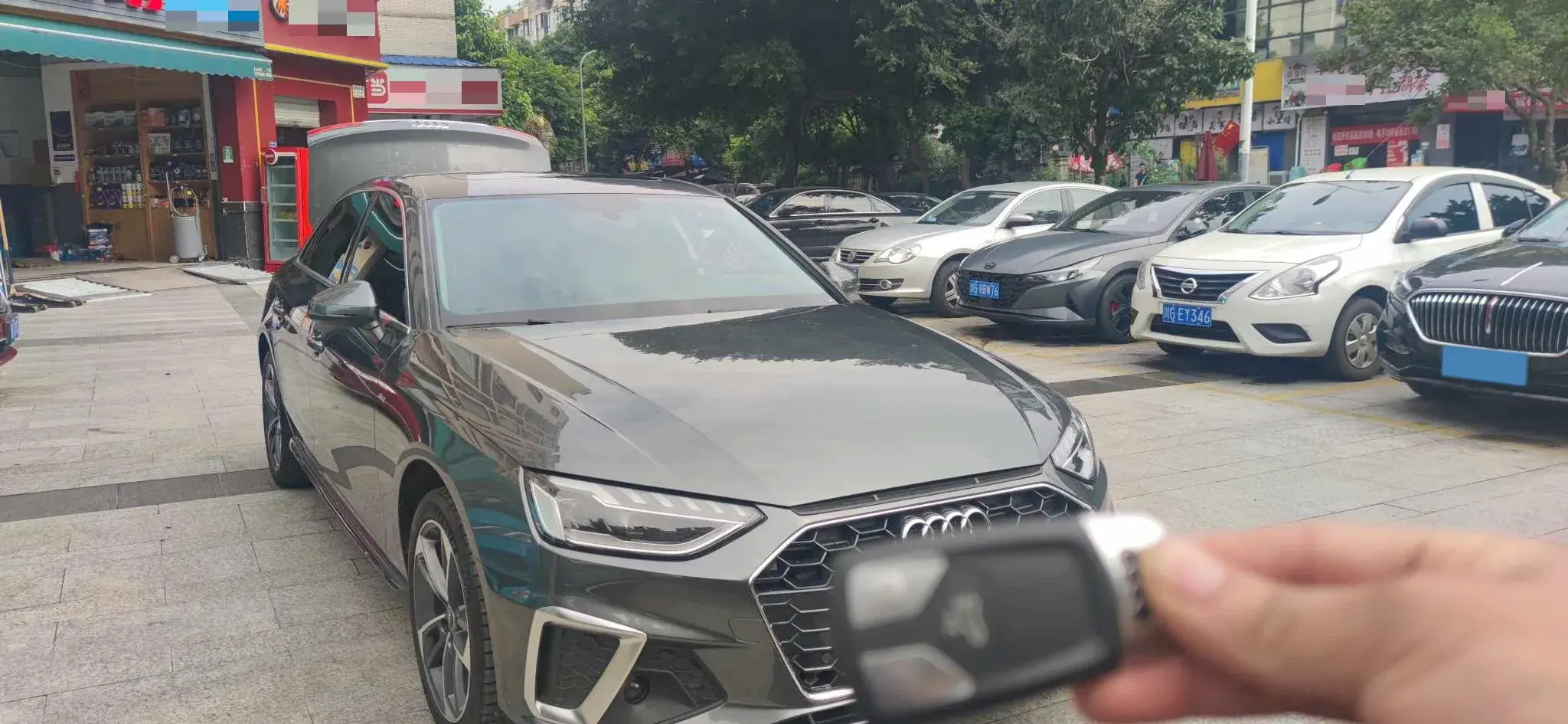 2022 AUDI A4L thumbnail 3