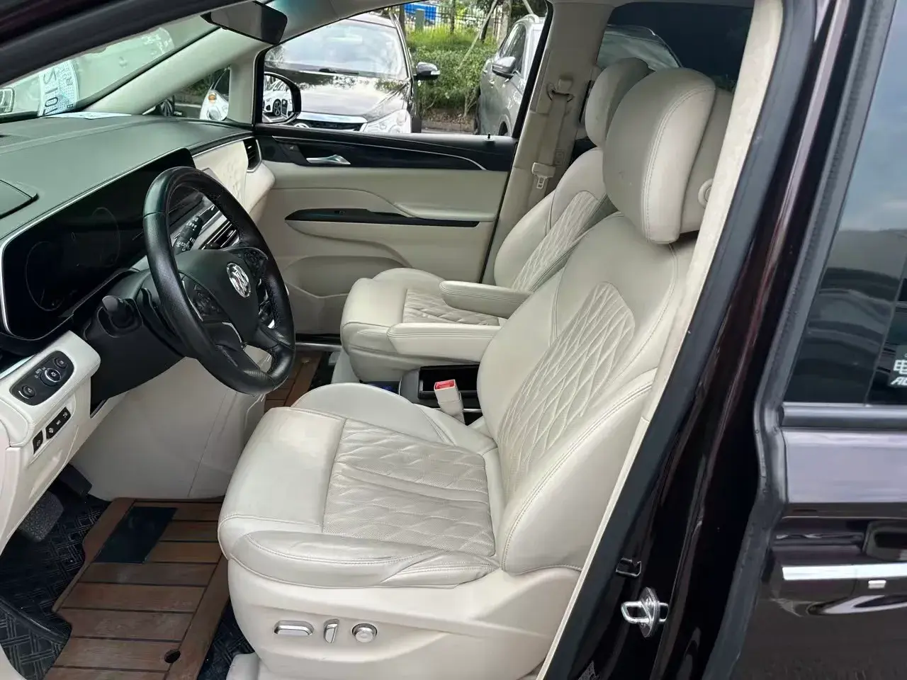 2020 BUICK GL8 thumbnail 3