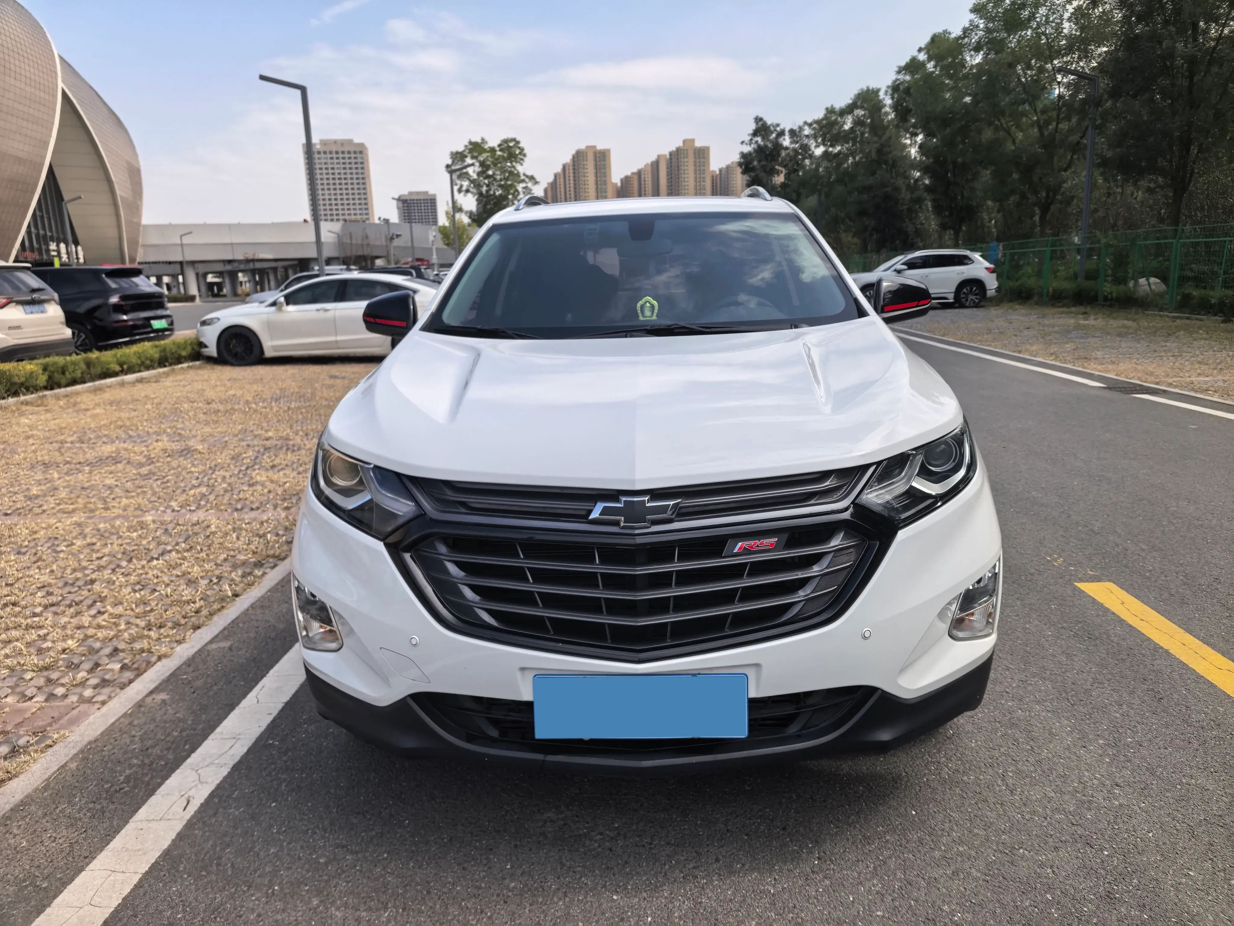 2019 CHEVROLET EQUINOX thumbnail 2