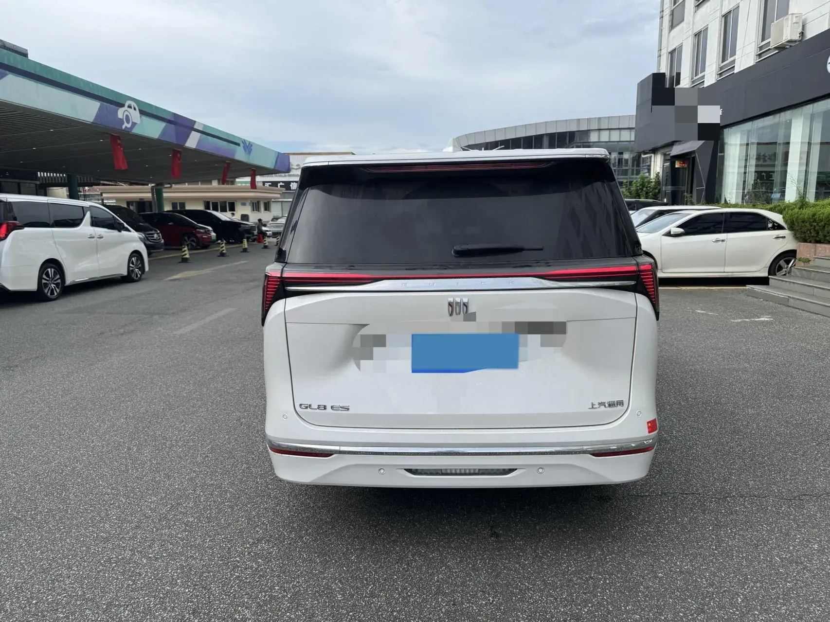 2025 BUICK GL8 thumbnail 4