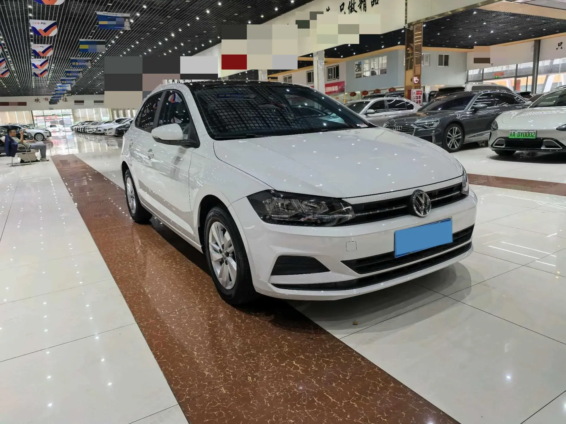 2019 VOLKSWAGEN POLO thumbnail 3