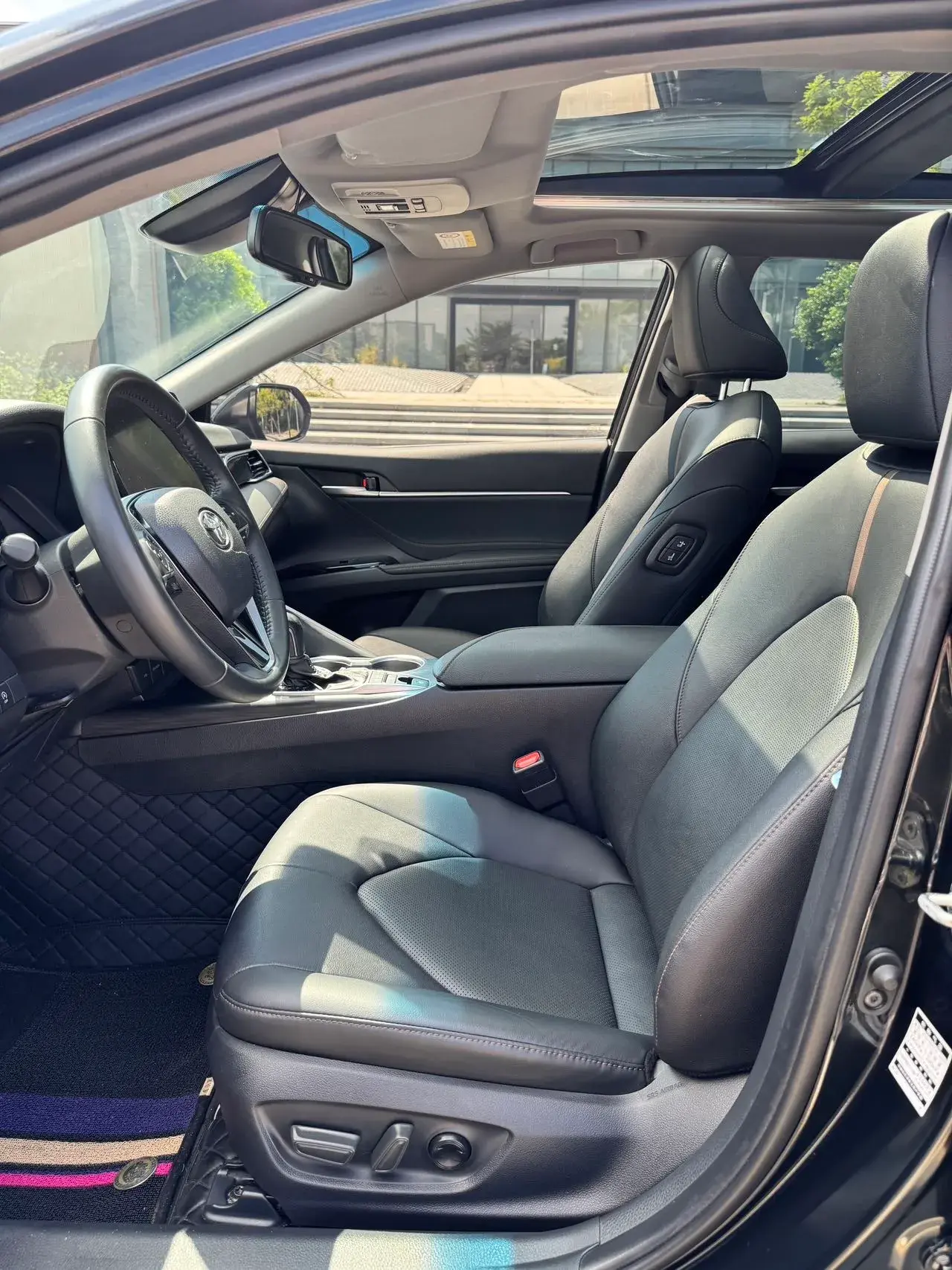 2021 TOYOTA CAMRY thumbnail 3