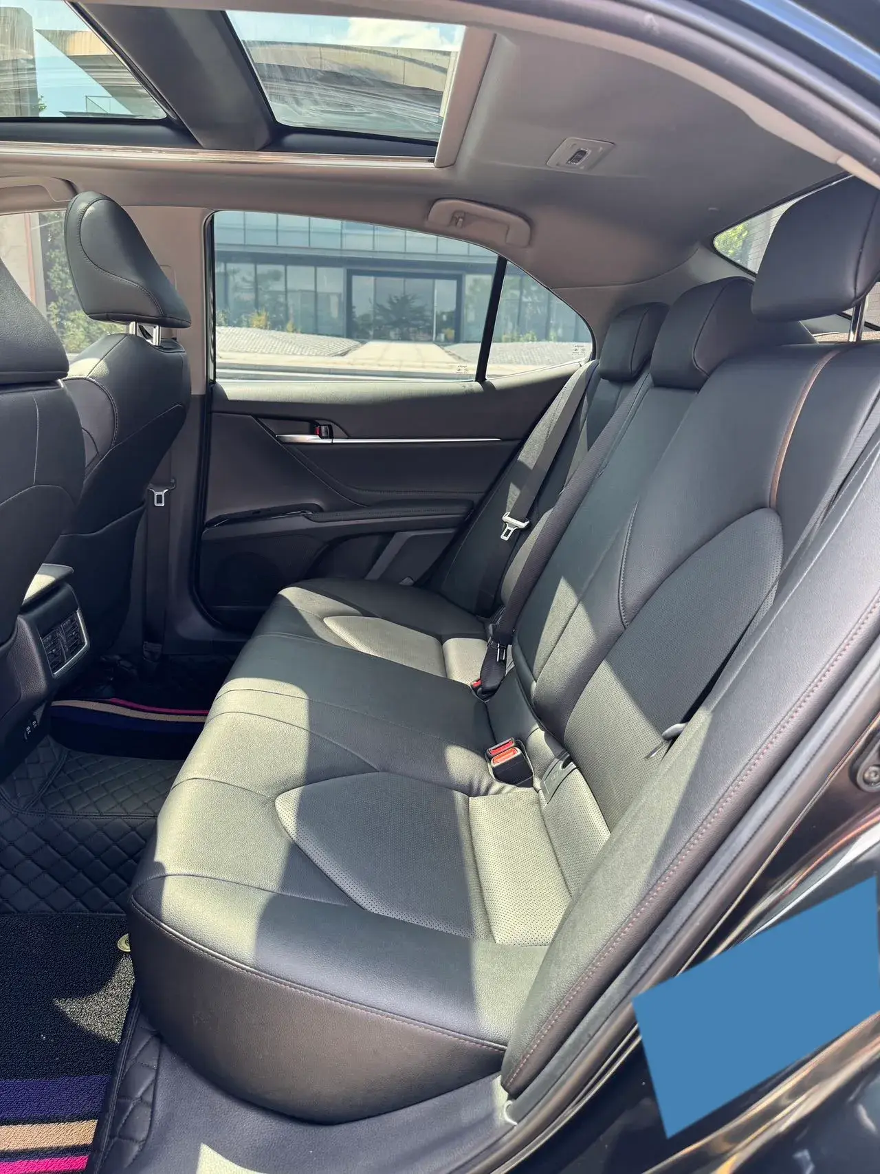 2021 TOYOTA CAMRY thumbnail 4