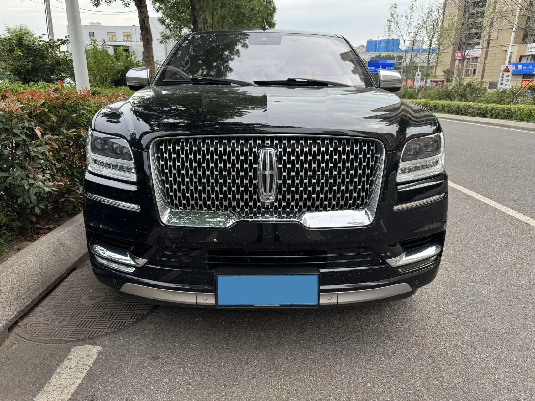2019 LINCOLN NAVIGATOR thumbnail 2