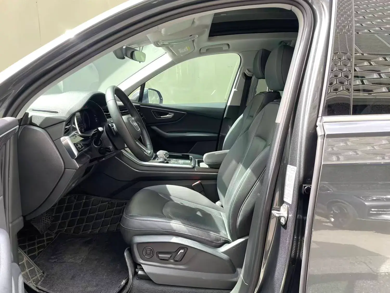 2020 AUDI Q7 thumbnail 4