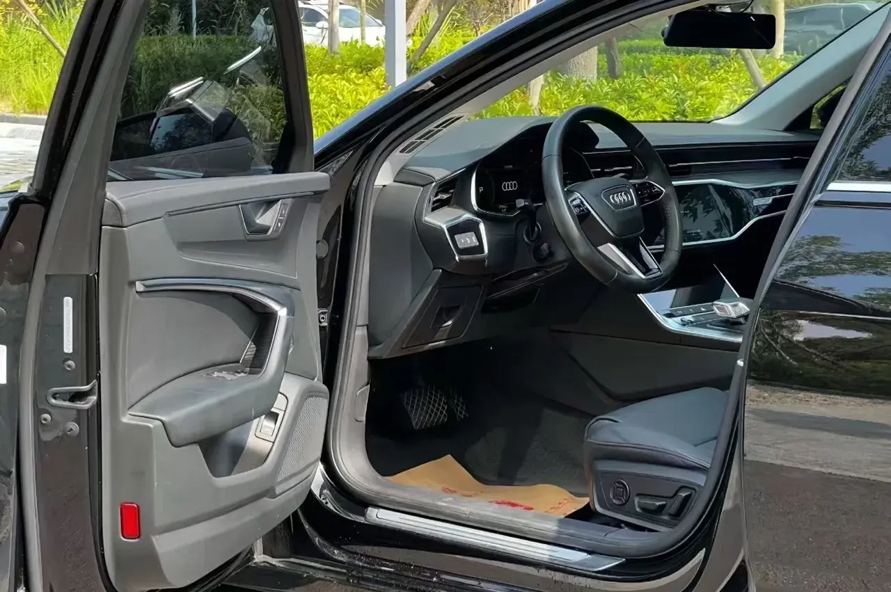 2020 AUDI A6L thumbnail 3