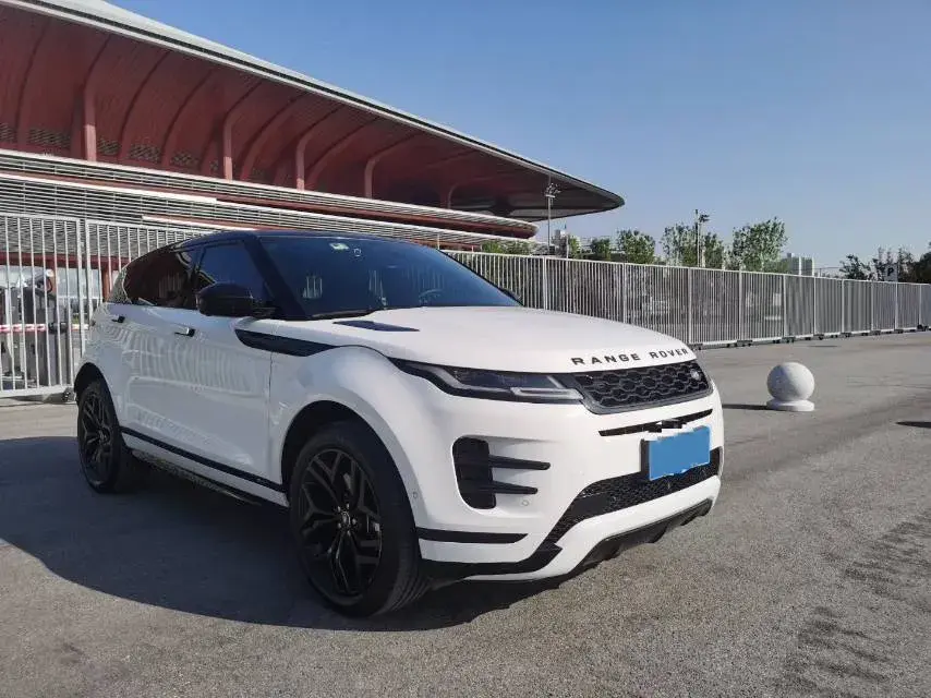 2021 LAND ROVER thumbnail 3