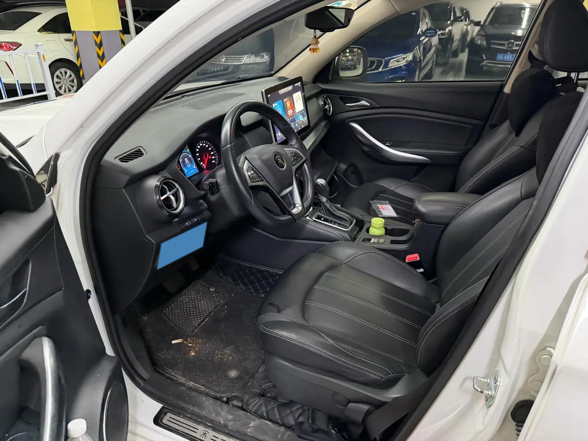 2018 BYD SONG thumbnail 3