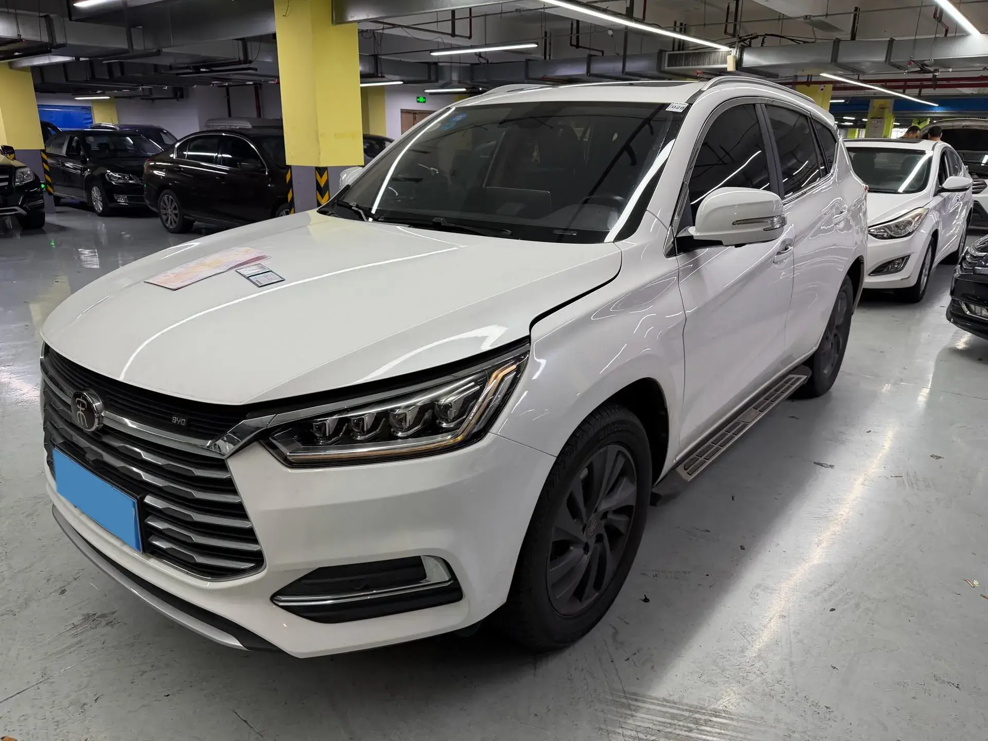 2018 BYD SONG view 1