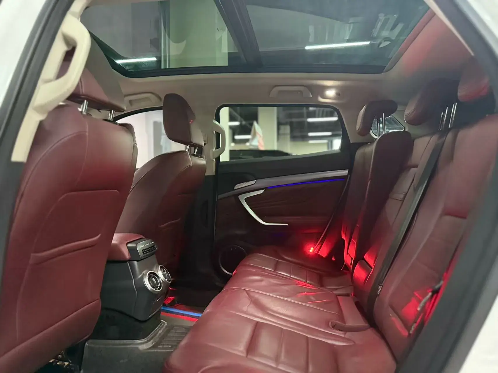 2017 ZOTYE T700 thumbnail 3