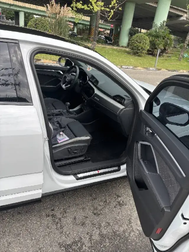 2023 AUDI Q3 thumbnail 4