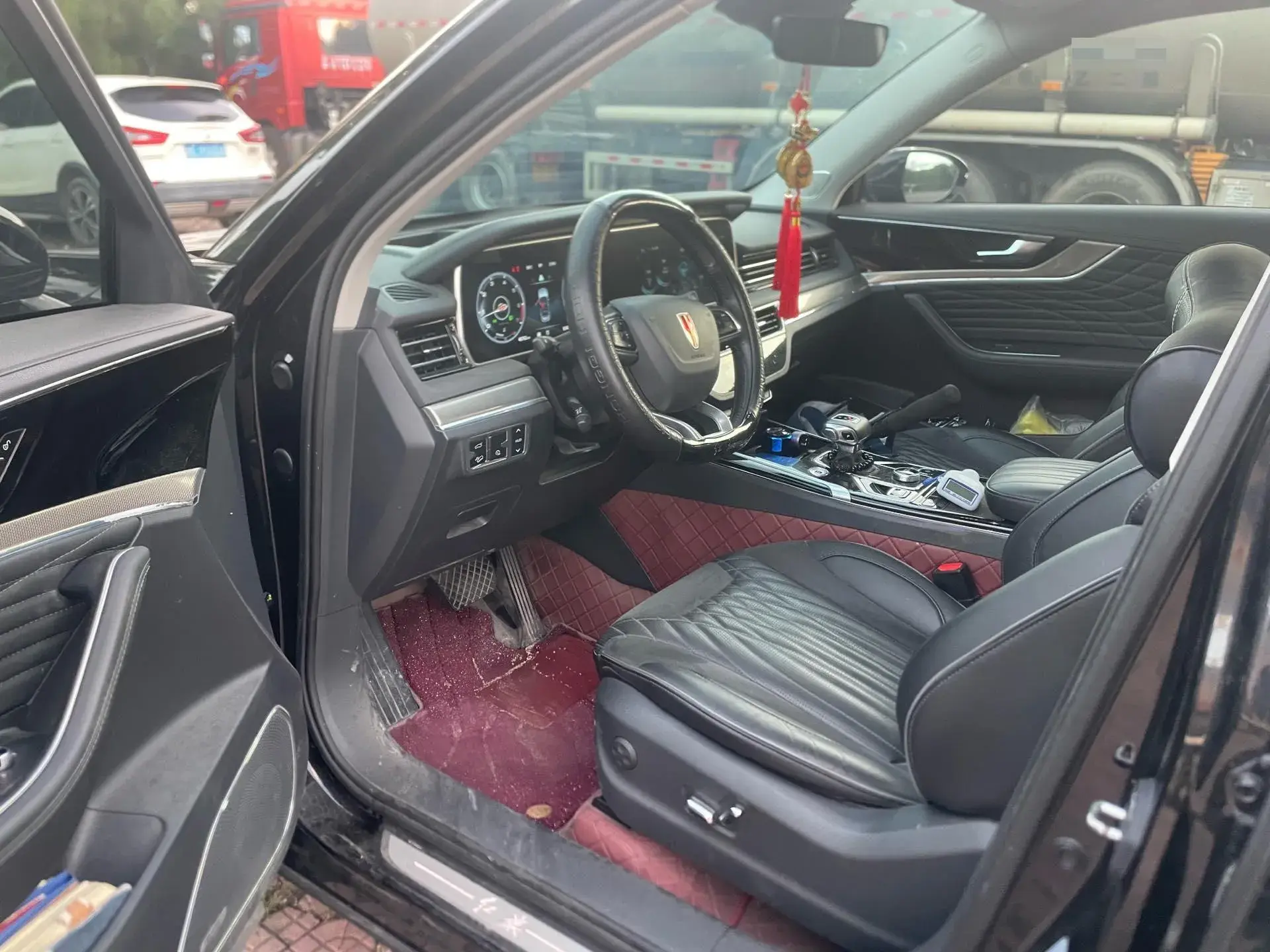 2019 HONGQI HS5 thumbnail 4