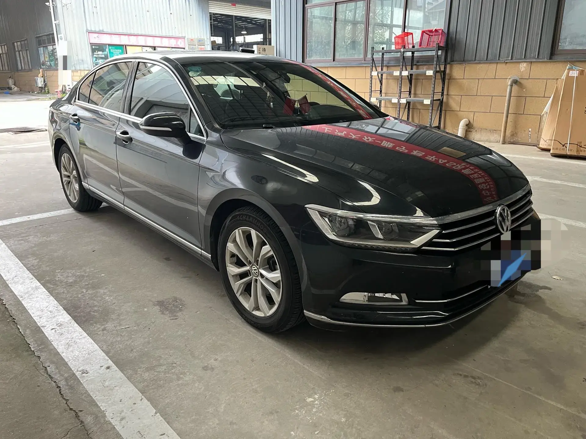 2018 VOLKSWAGEN MAGOTAN thumbnail 3